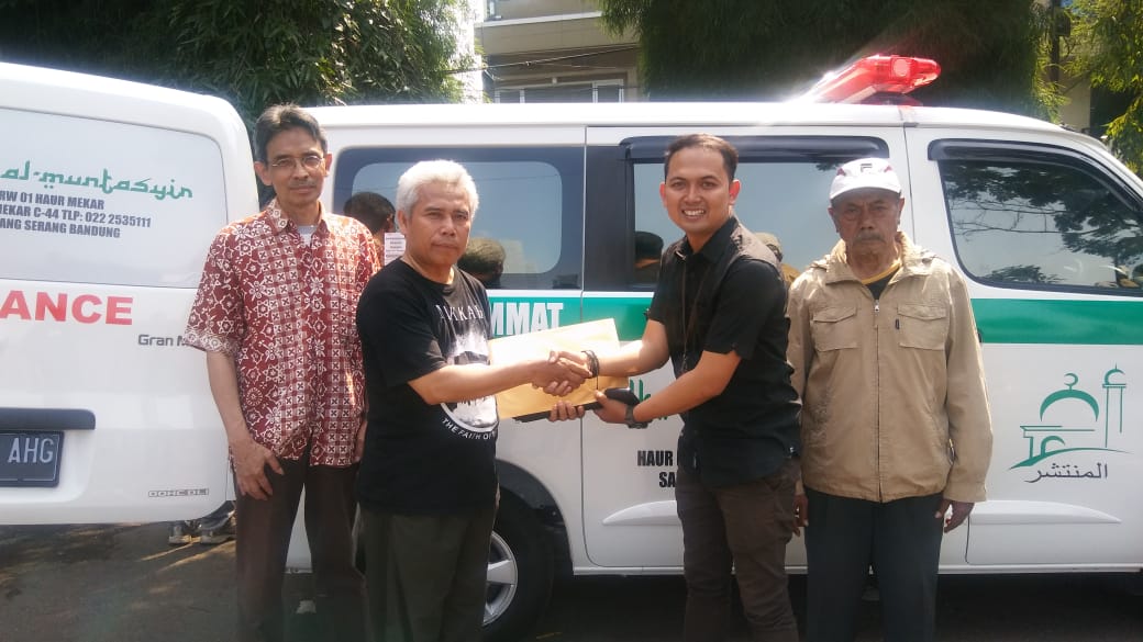 Mobil Ambulan Masjid Al-Muntasyir